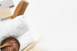 Втирание соли в голову — секрет здоровых волос